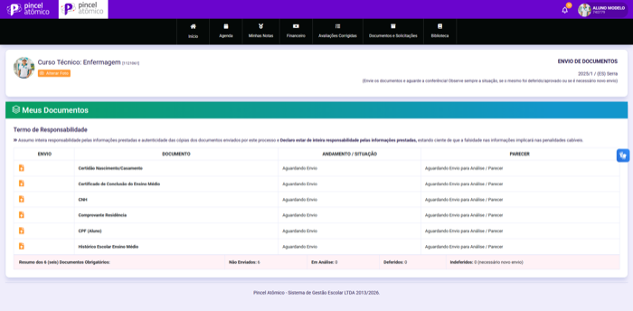 Envio de documentos do aluno com status de andamento de cada documento obrigatório
